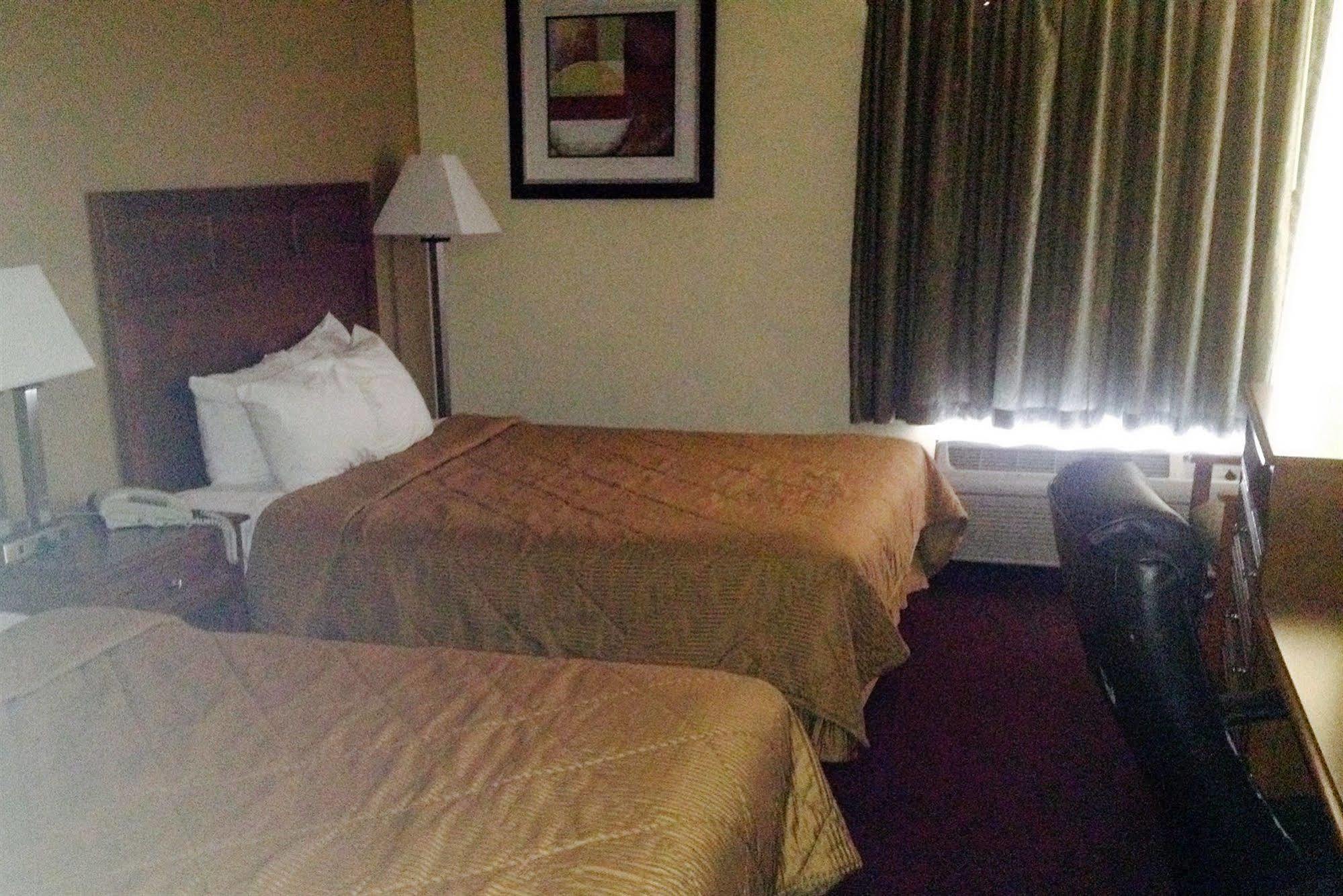 The Best Inn & Suites Markham Exterior foto